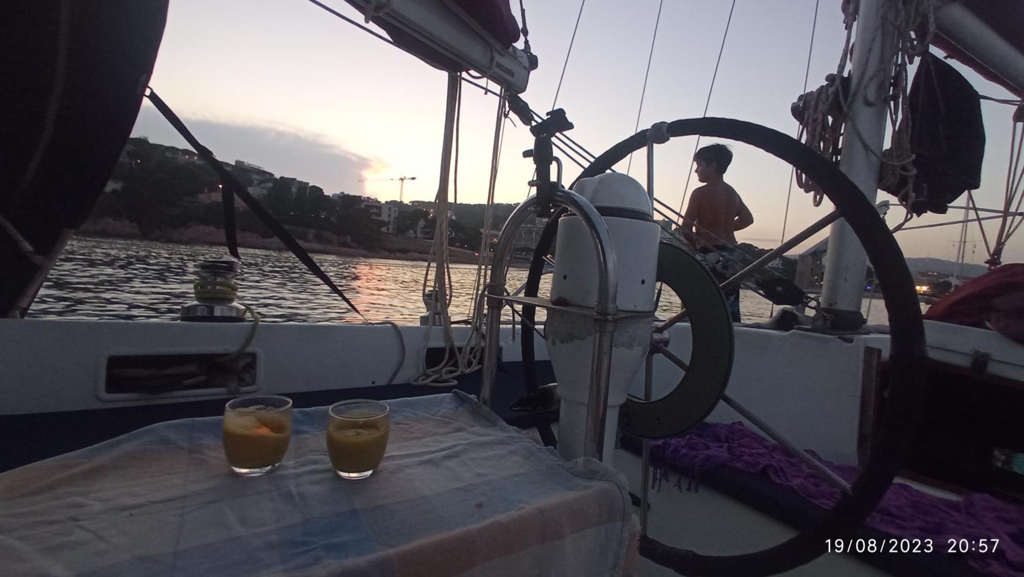 Best Barcelona Boat Experience Sant Adria de Besos Luaran gambar